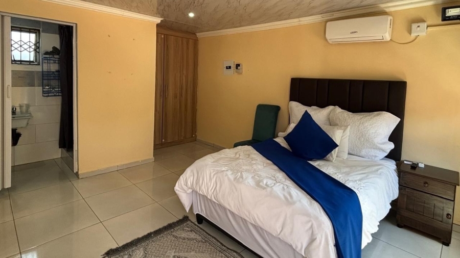 7 Bedroom Property for Sale in Mogwase Unit 4 North West